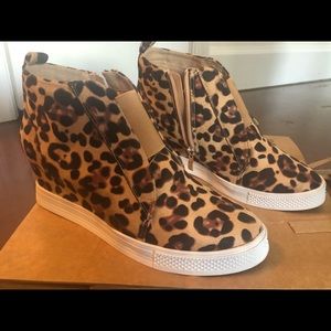 Women Leopard Wedge Sneaker